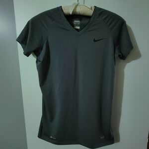 Nike Pro Dri Fit Black andGray Short Sleeve  Crew Neck Tee Women's Size M